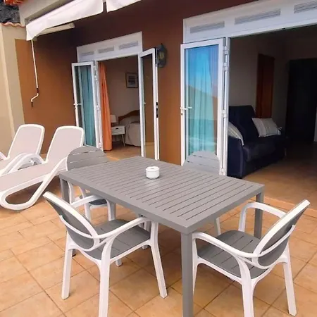 La Muralla Apartment *